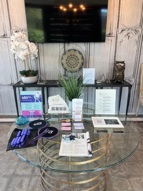 Cosmic Juice & Acai Bowl. Formerly Juice Girl