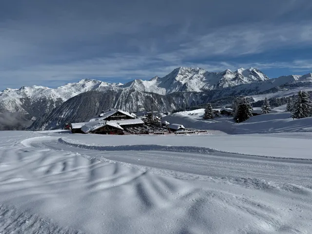 Courchevel Altiport LFLJ
