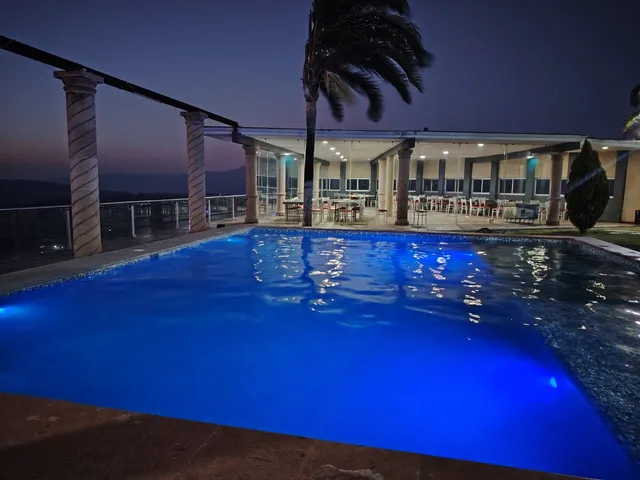 Terraza Los 2 Santitos