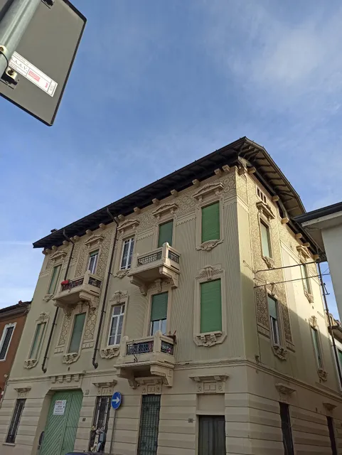 La Casa di Vale e la Rosa del Centro