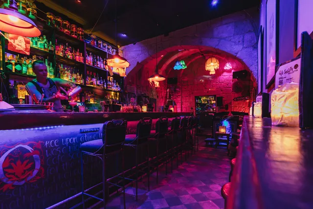 Valletta - Cafe Society