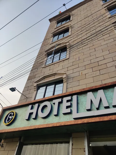 Super OYO Collection O Hotel Mahal