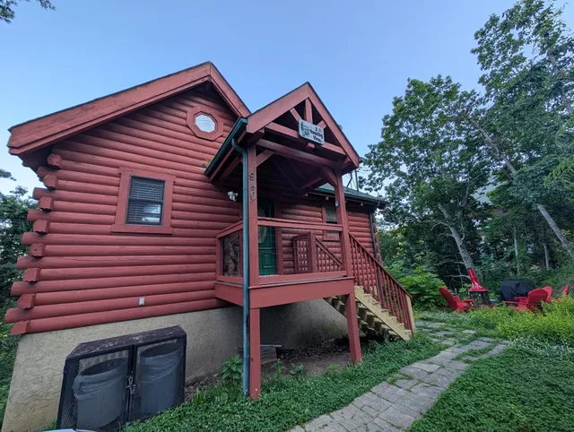 The Smoky Mountain Lodge