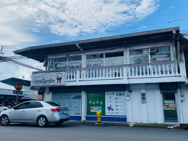 Hotel el Tropico Húmedo Guápiles centro