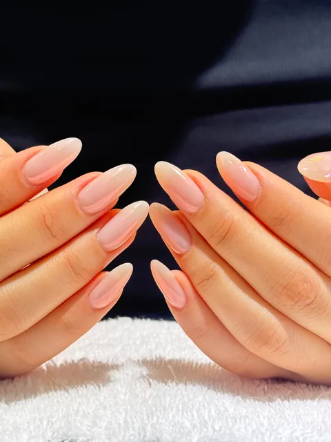 Allure Nails and Spray Tanning