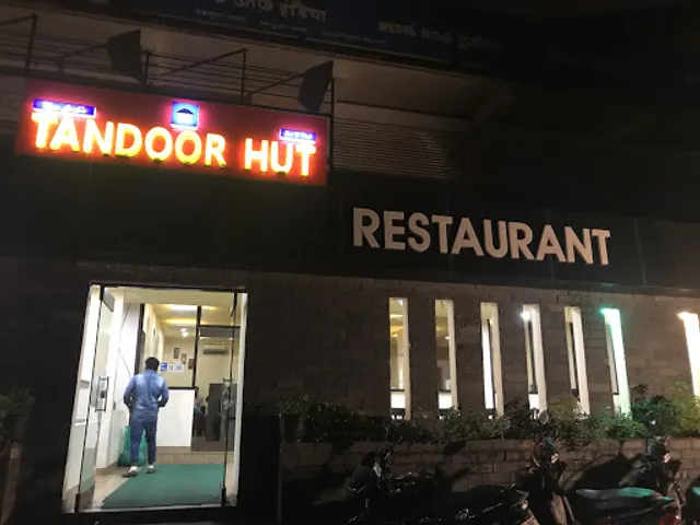 Tandoor Hut Restaurant