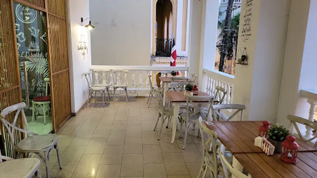 Chocolate Bakery & Café