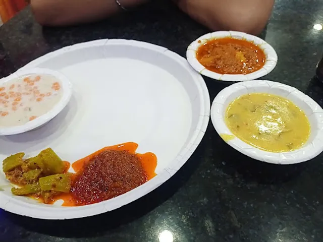 Mahavir pavitra bhojnalaya