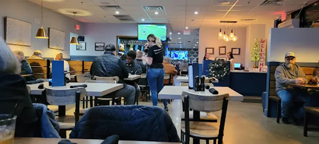 The Goose Eatery & Hangout