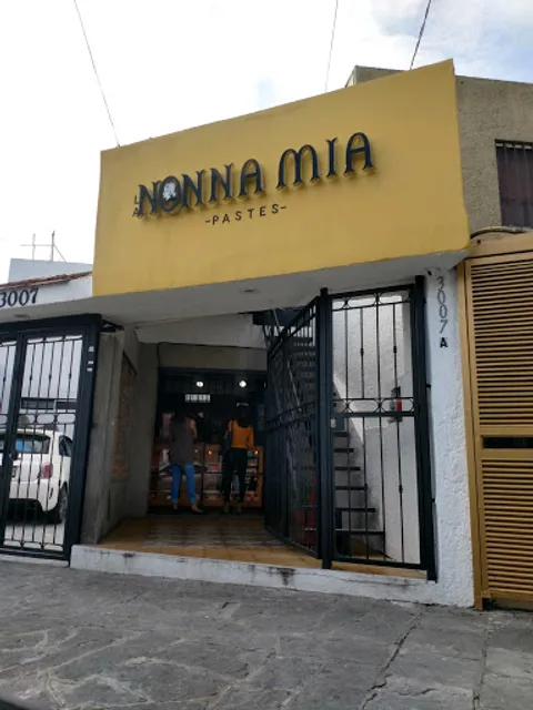 La Nonna Mia
