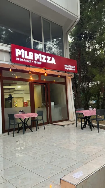 Pile Neapolitan Pizza