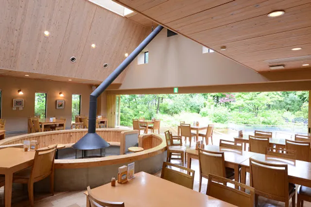 四季食彩レストランおがたま（道の駅 古今伝授の里やまと）