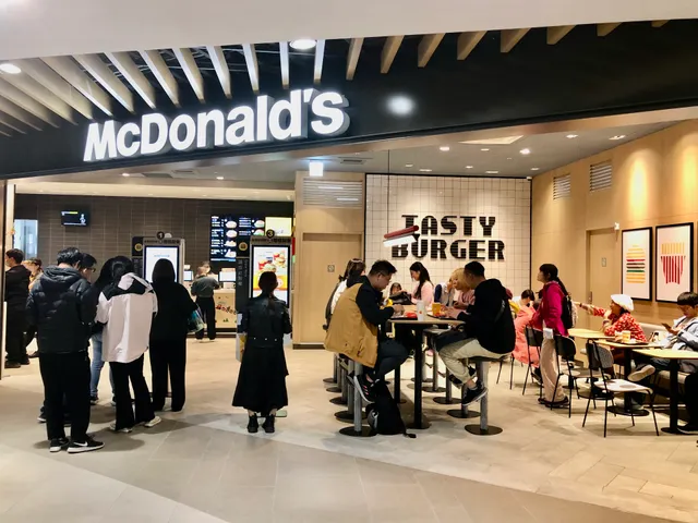 麥當勞-台北大巨蛋餐廳