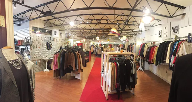 Go Lightly Consignment Boutique