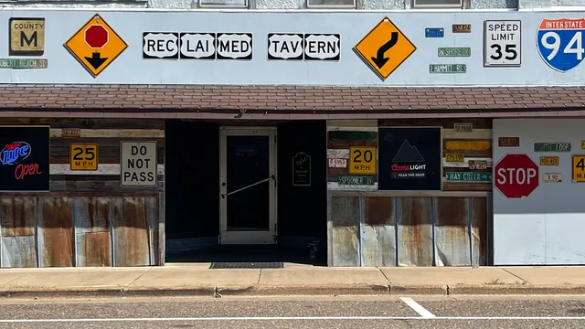 Reclaimed Tavern & Grill