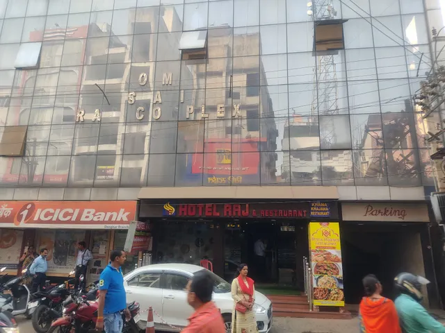 Hotel Raj & Restaurant