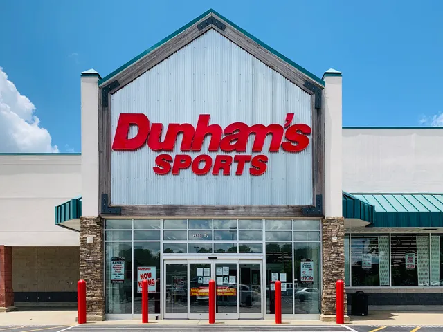 Dunham's Sports