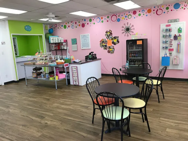 Scrumptious Cupcakes & Desserts