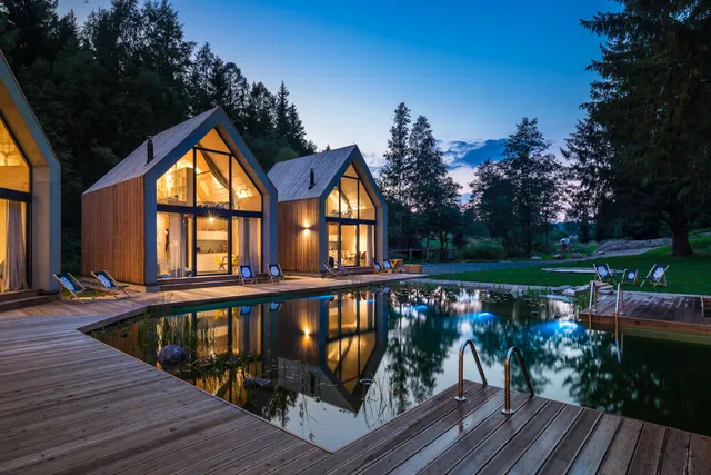 The Wooden Rose - Villa & Cottages by the Pond