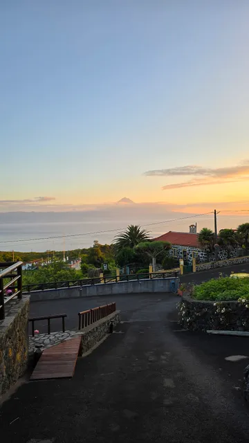 Lucys RoseGarden & RoseGarden VIEW