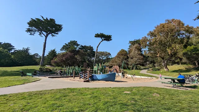 Lincoln and 45th Avenue Playground