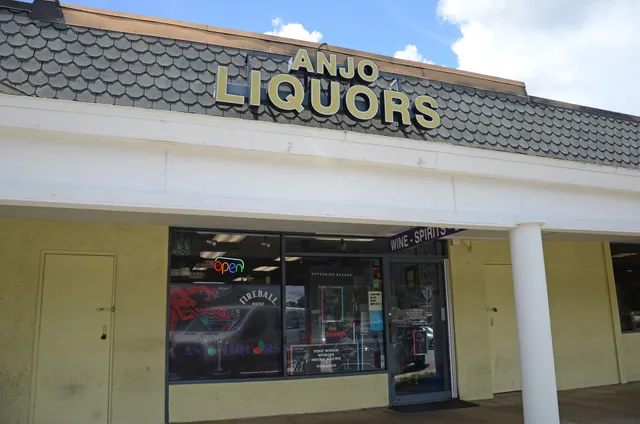Anjo Liquors