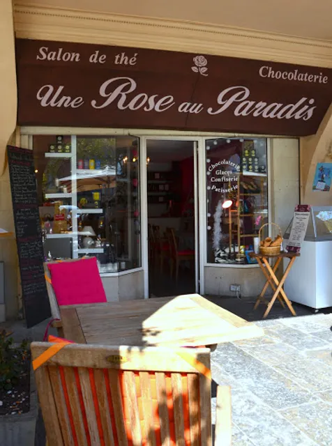 Une Rose au Paradis