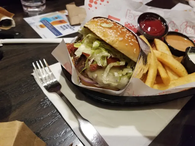 Red Robin Gourmet Burgers and Brews