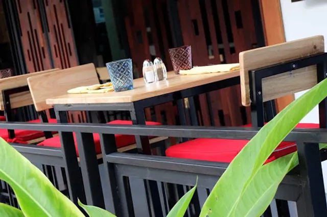 BAITHONG Thai & Seafood Restaurant