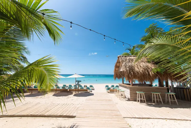 The Beach Club San Simon