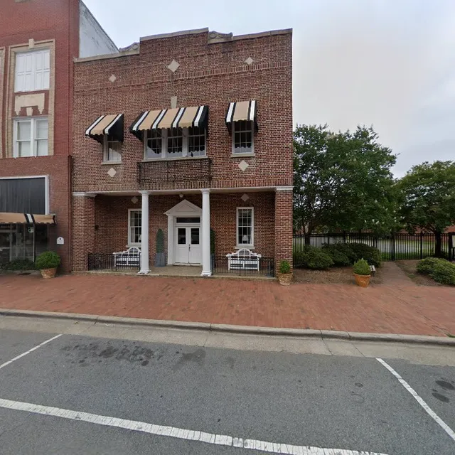 Farmville Furniture & Gifts