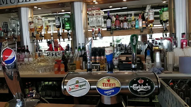 Market Central Cafe Bar