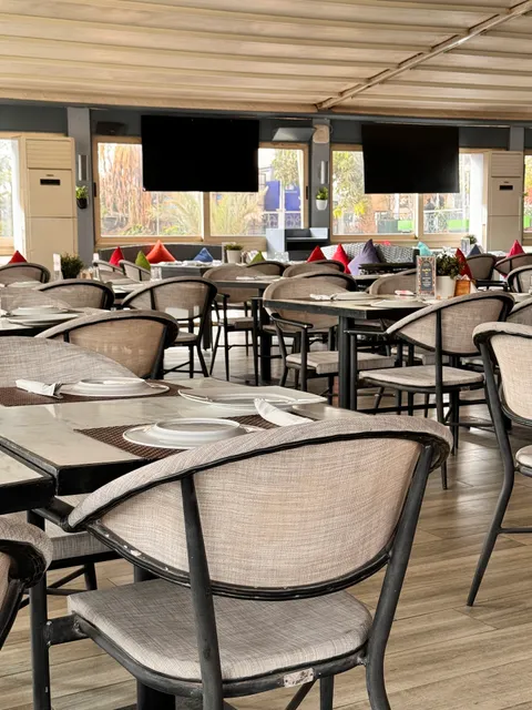 Carlo’s Le Pacha 1901