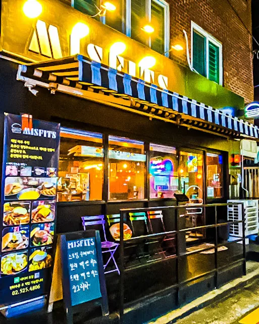 Misfits Burger & Pub