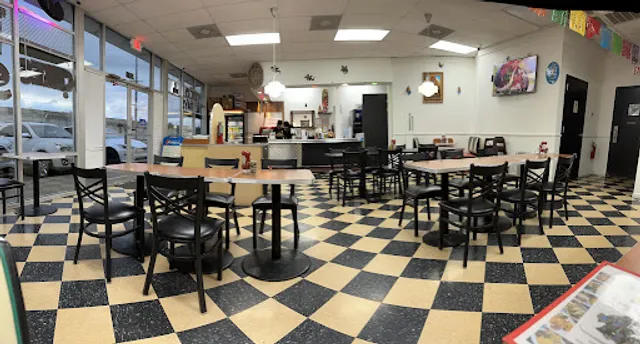 Rosy's Cakes And Paco's Tacos