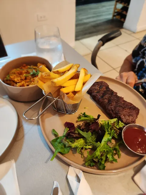 Pimienta y Sal Restaurant