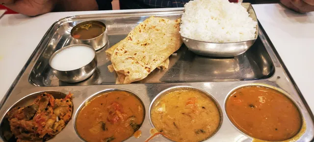 Sri Annapoorna Veggie Restaurant Salmiya