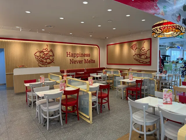 Swensen’s Lotus’s Phatthanakan