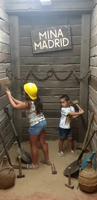 Experiencia Marrón - La Mina - Colors by Experiencity