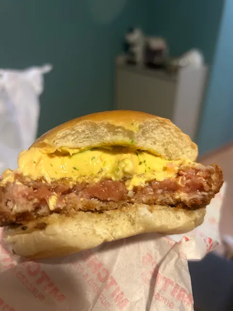 Mitche's Burgers & Fries