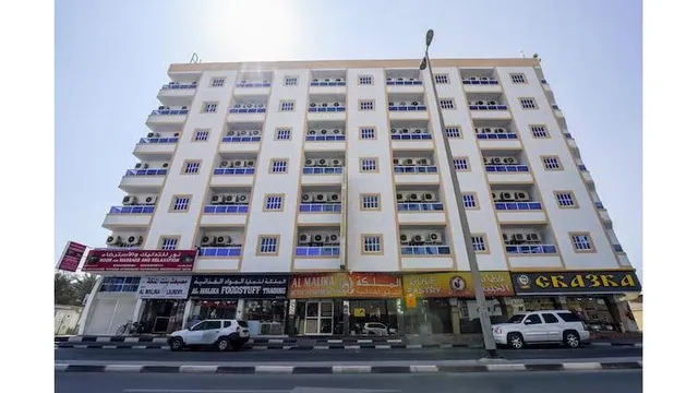 OYO 147 Al Malika Hotel Apartments