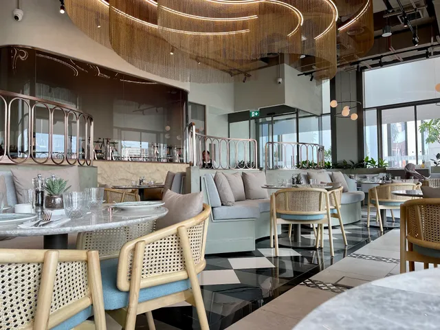 Kasibeyaz Dubai Hills Mall