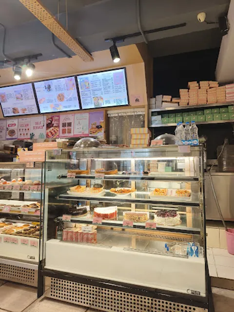 Super Donuts The American Eatery