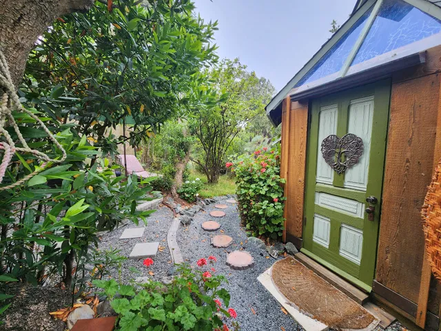 Van der Ryn eco refuge