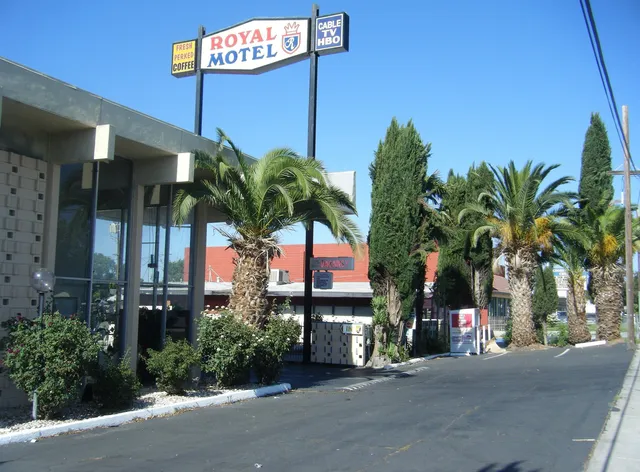 Royal Motel