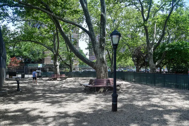 Sternberg Park Dog Run