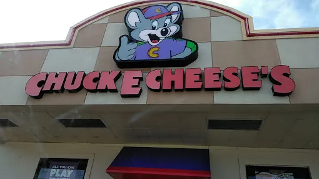 Chuck E. Cheese