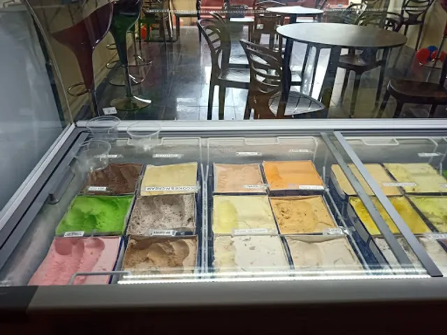 Amul Ice Cream and Snacks Parlour