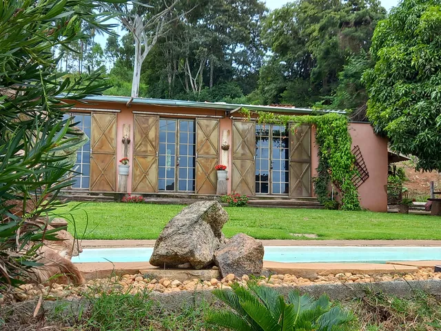 Hotel & Pousada, Rancho dos Pássaros Amarelos em Campestre, MG