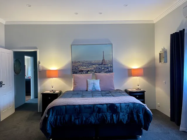 Gundaroo Manor Bed & Breakfast